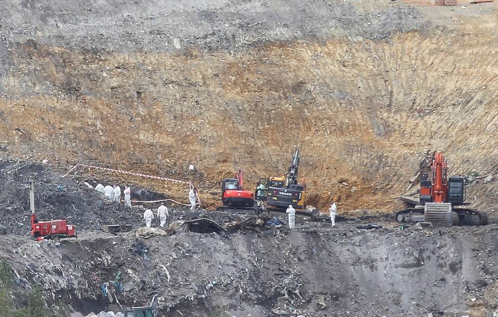 Hallan nuevos restos humanos en el vertedero de Zaldíbar