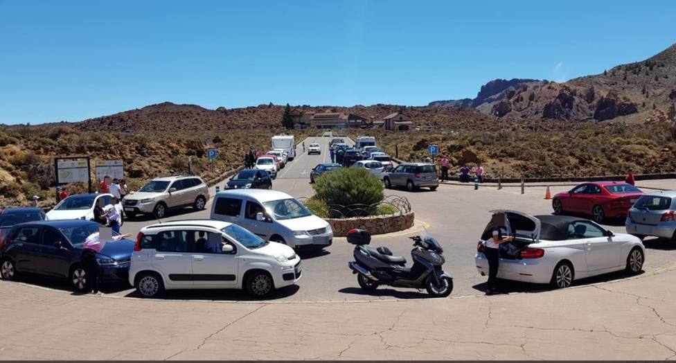 Aparcamientos para coches en el Teide
