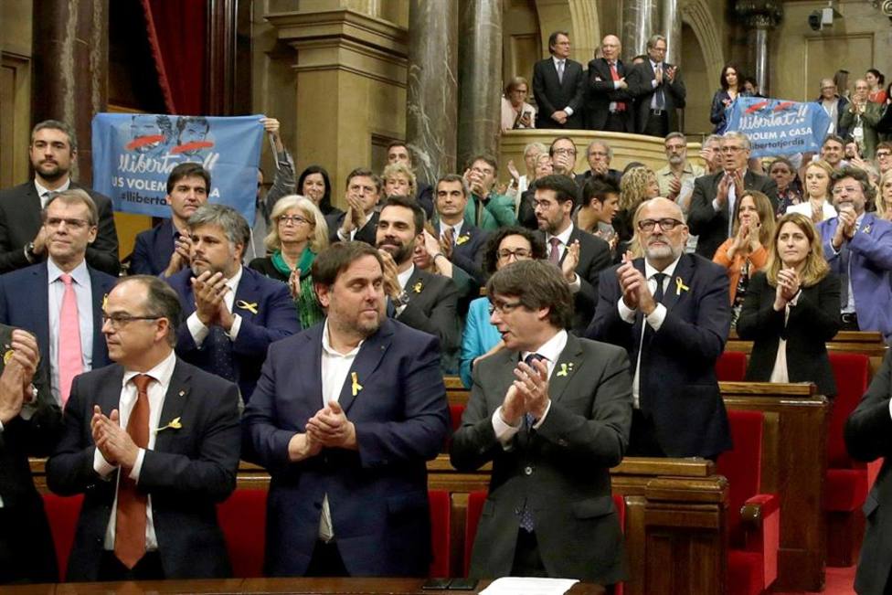 Junqueras y Puigdemont en una imagen de archivo de octubre de 2017