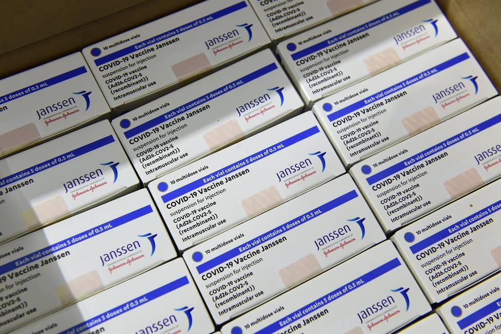 Janssen retrasa la distribución de su vacuna en Europa tras la recomendación de EE.UU sobre los trombos