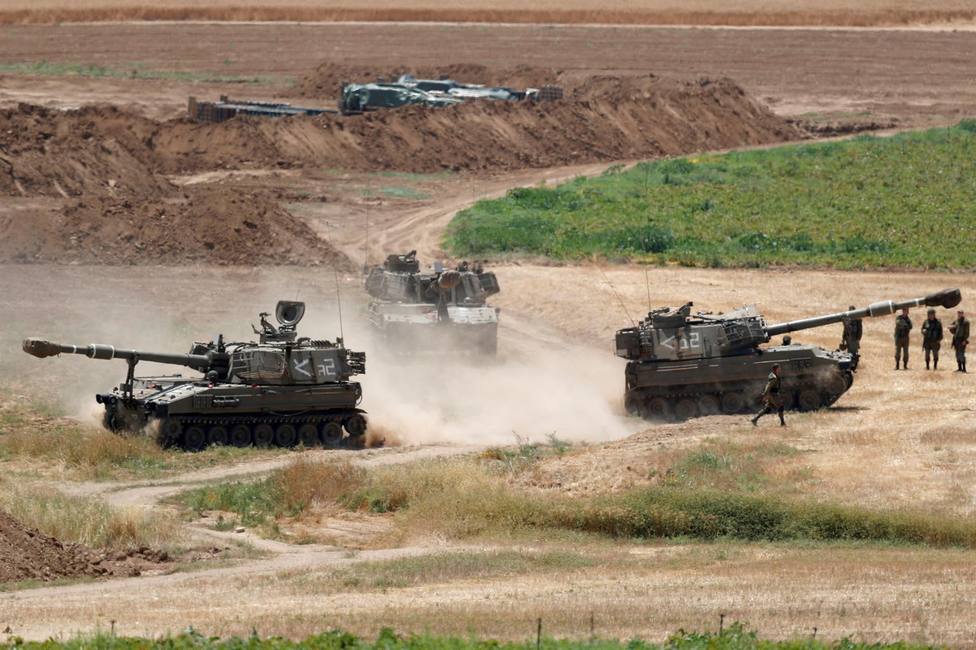 Artillería del Ejército de Israel en las proximidades de la franja de Gaza