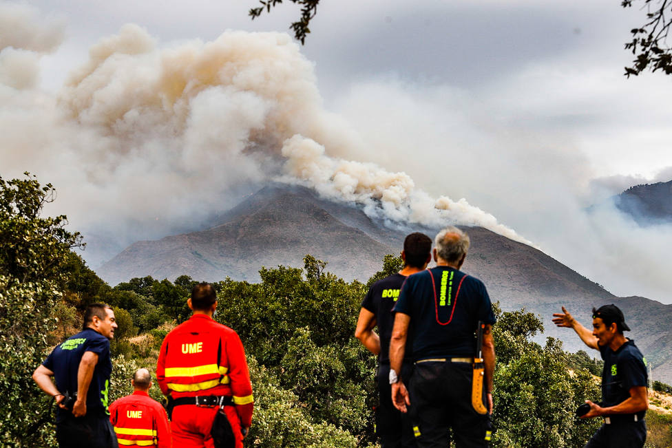 Los desalojados de cinco de los seis pueblos afectados por el fuego de Málaga podrán volver a casa
