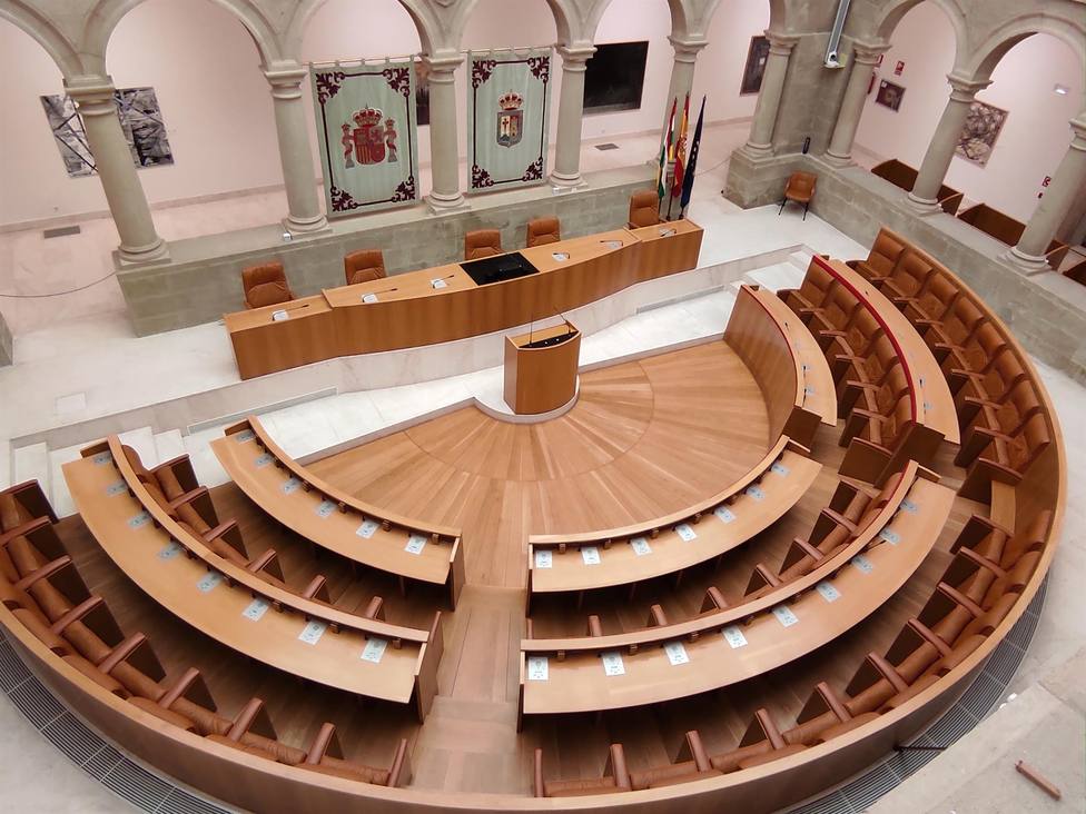 Veinticinco de los 33 diputados del Parlamento de La Rioja tendrán dedicación exclusiva