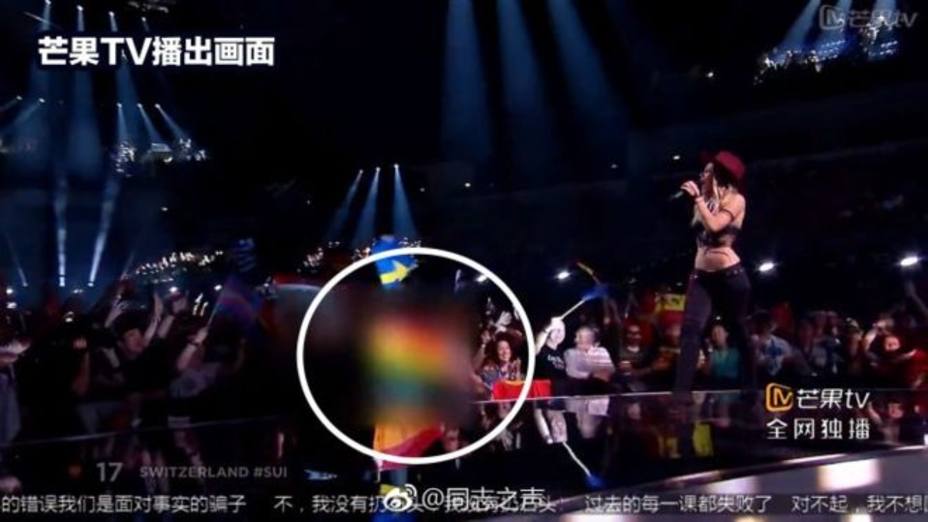 transmisión de Eurovisión los tatuajes y las banderas arcoíris