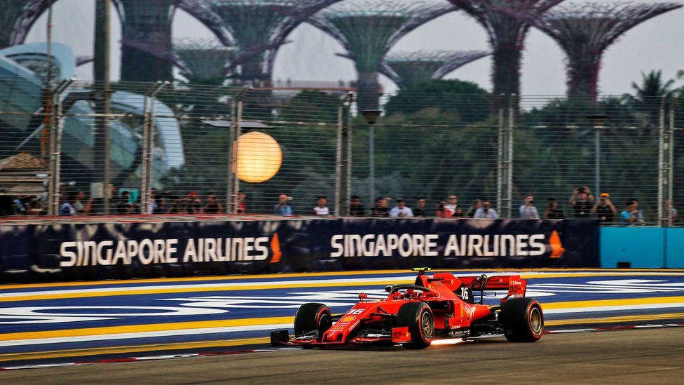 Charles Leclerc, durante los entrenamientos libres del Gran Premio de Singapur. CORDONPRESS