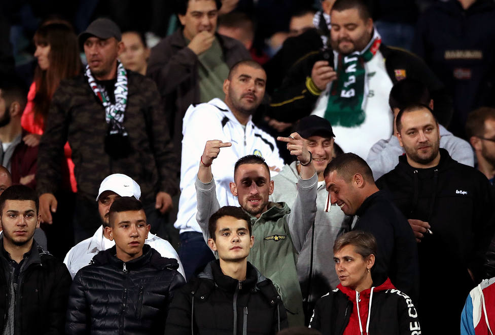 La policía búlgara detiene a seis personas por los insultos racistas a los jugadores de Inglaterra