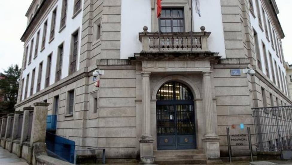 Aplazado el juicio a una acusada de quedarse con 136.000 euros de la mujer a la que cuidaba