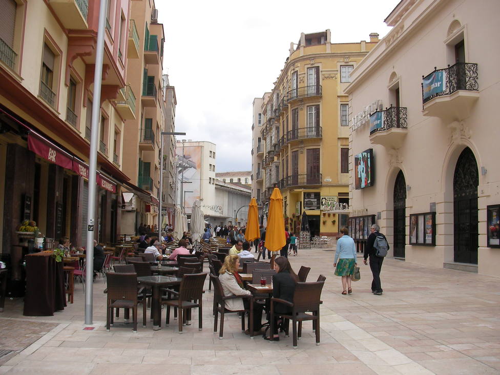 Imagen de la céntrica calle Alcazabilla de la capital.