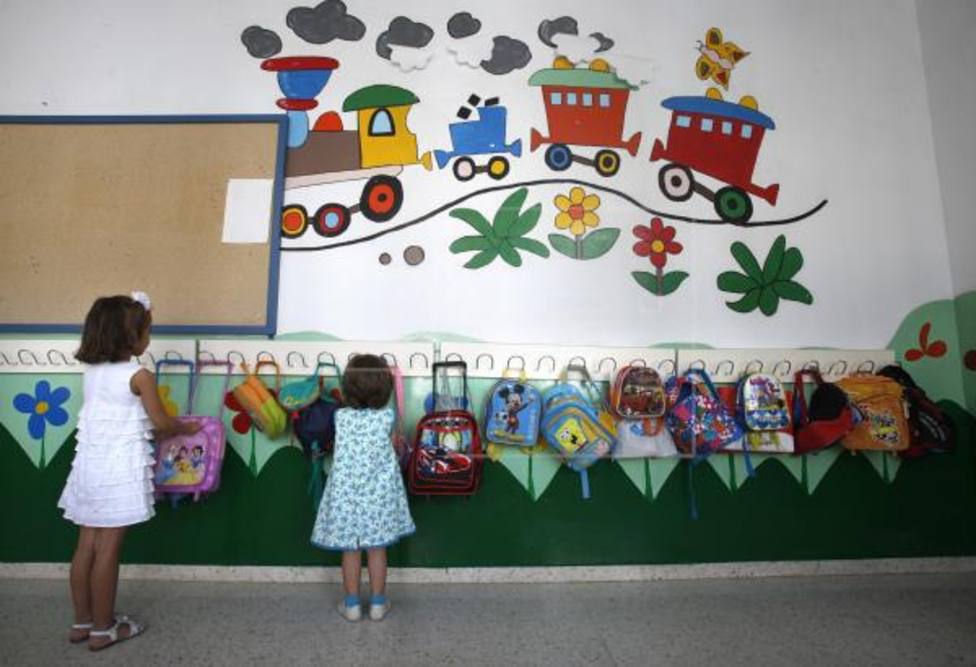 Diez personas aisladas tras un positivo en una escuela infantil de Salamanca