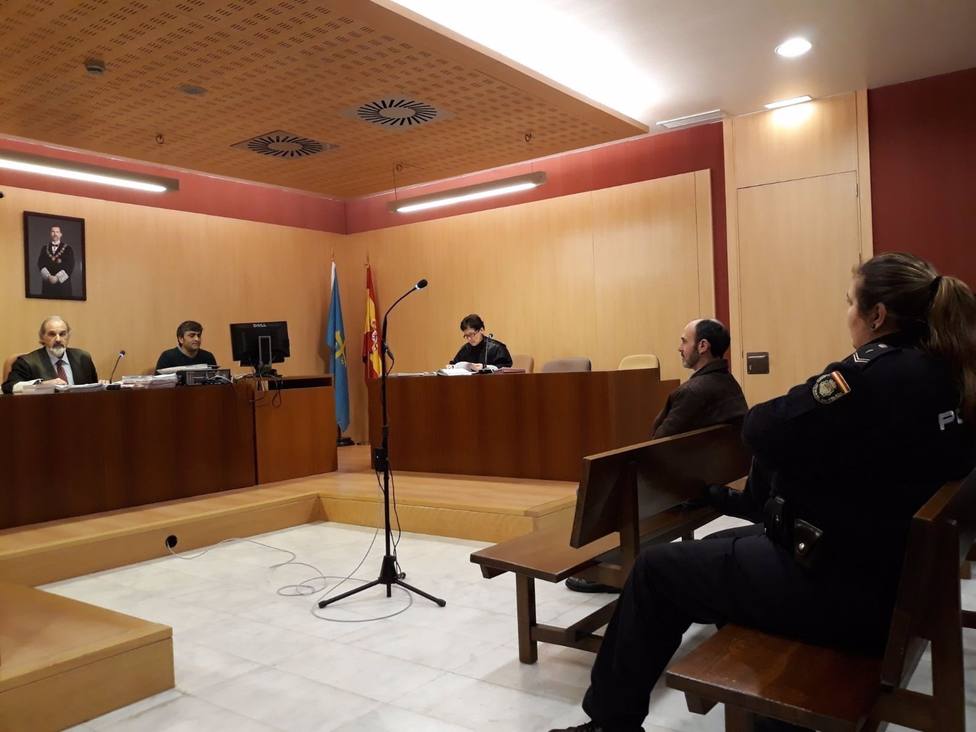 Trib.- El fiscal pide 15 aÃ±os de cÃ¡rcel y 10 de libertad vigilada para el acusado de matar a Paz FernÃ¡ndez Borrego