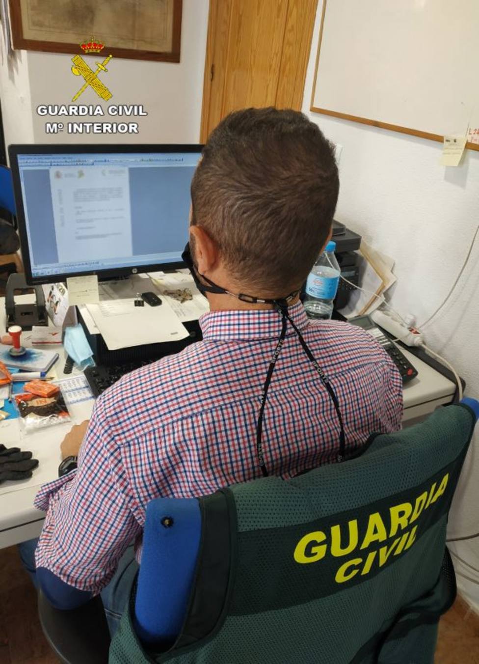 La Guardia Civil detiene en Mazarrón a una persona dedicada a cometer estafas a través de internet