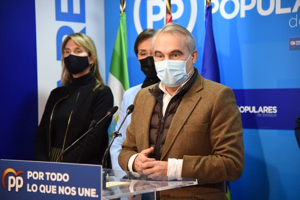 Coronavirus.- El alcalde de Badajoz pide un endurecimiento del toque de queda ante un virus desbocado