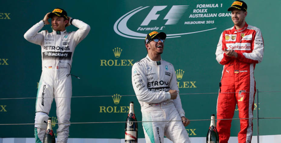 Podio GP Australia: Rosberg (2º), Hamilton (1º) y Vettel (3º). Reuters.