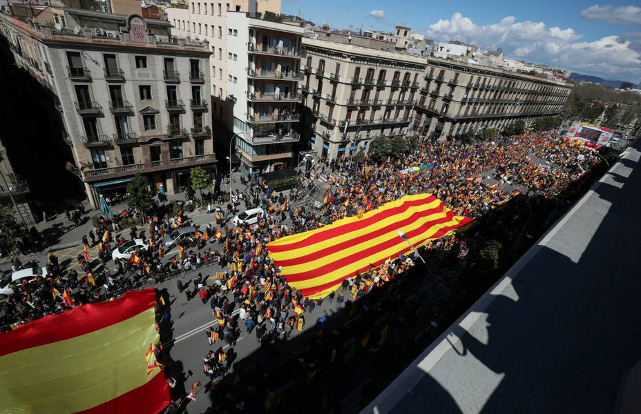 La manifestación convocada por Sociedad Civil Catalana en las calles de Barcelona.
