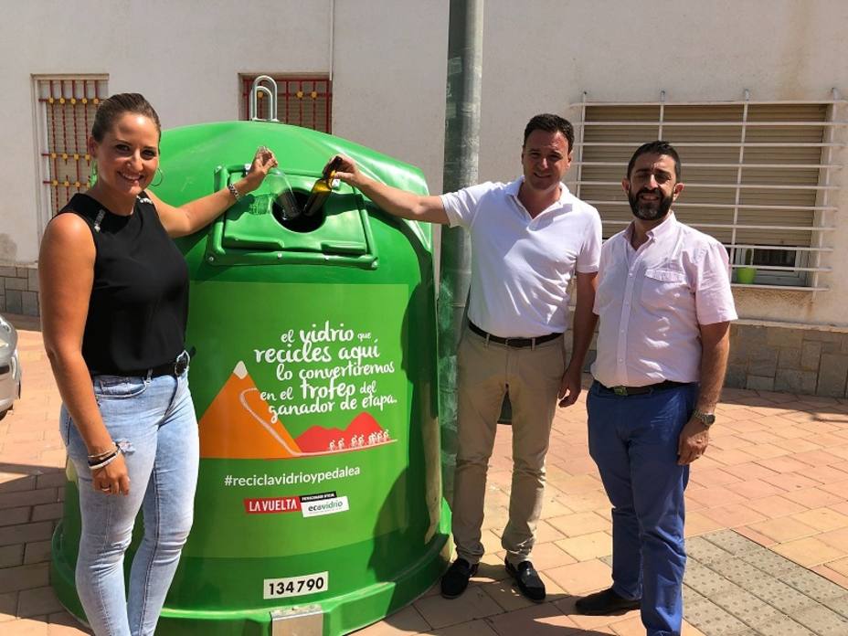 El Ayuntamiento de San Javier se suma a la campaña Recicla vidrio y pedalea