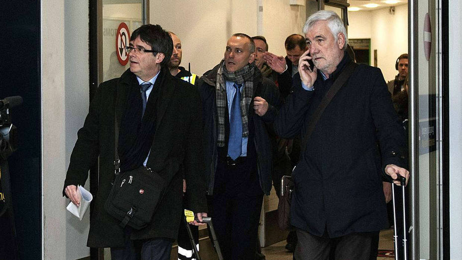 Puigdemont aterriza en Copenhague, a donde ha volado desde Bruselas
