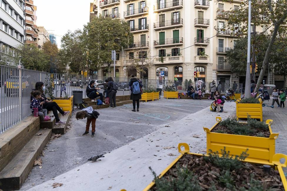 Un entorno escolar pacificado en Barcelona.
