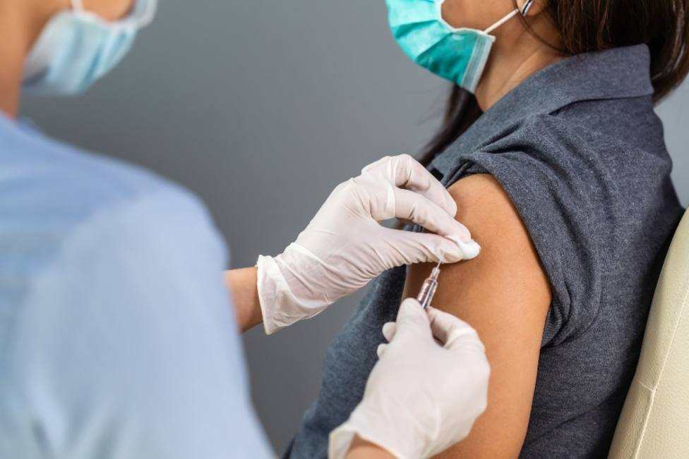 Países Bajos vacunará a los adolescentes contra la covid a partir del viernes