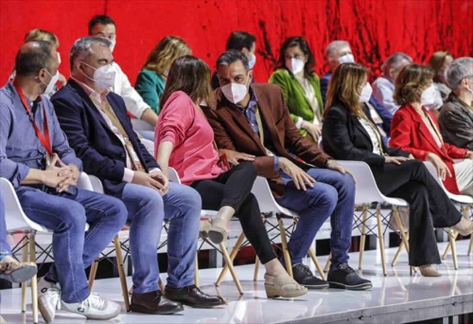 El Congreso del PSOE debate sobre la implantación de la República, aunque rechaza las enmiendas presentadas