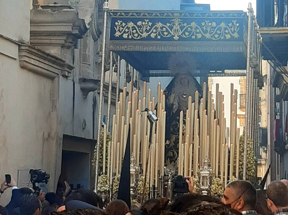 Ha vuelto a ocurrir: 18 horas ininterrumpidas de cofradías en las calles de Jerez