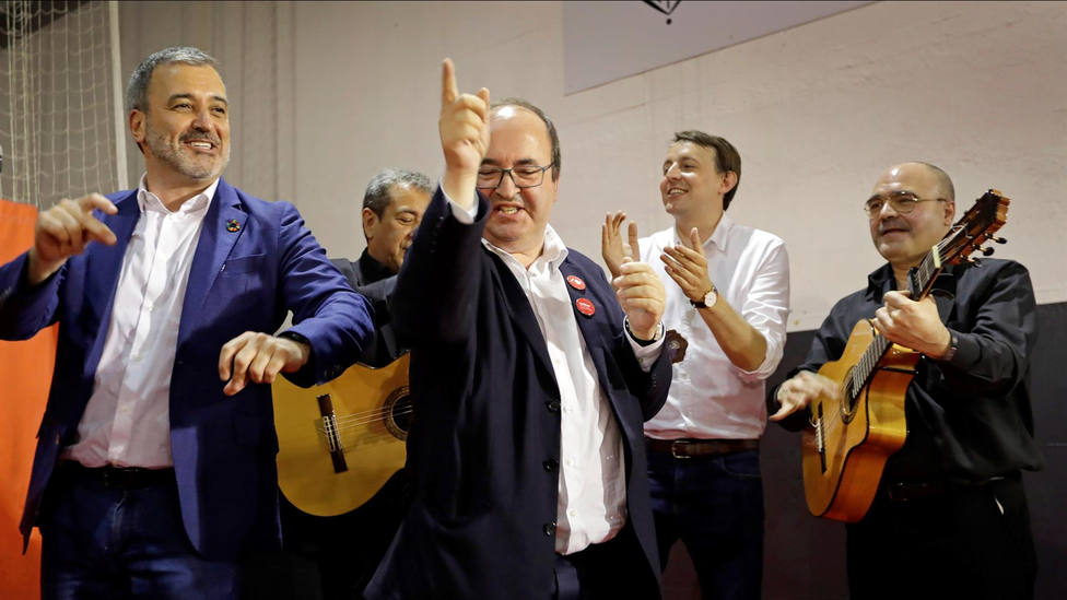 Un profesor de baile examina el estilo de los políticos españoles en COPE: Tiene que soltar la cadera