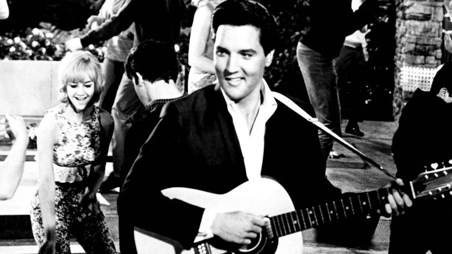 Elvis Presley en una de sus actuaciones