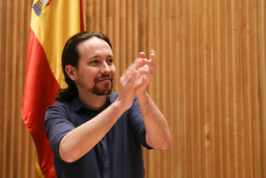 Iglesias tilda de trol facha al jefe Policía Nacional de Navarra por sus insultos a políticos de Podemos en Twitter