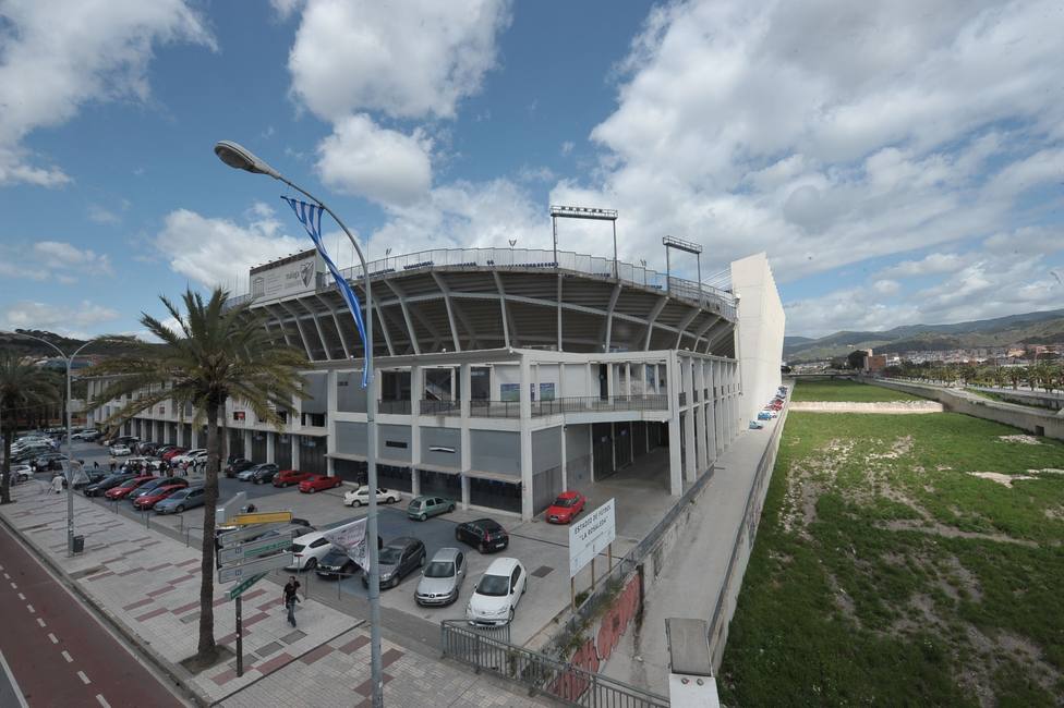 La Policía Nacional entra en las instalaciones del Málaga CF por orden judicial para recabar documentación