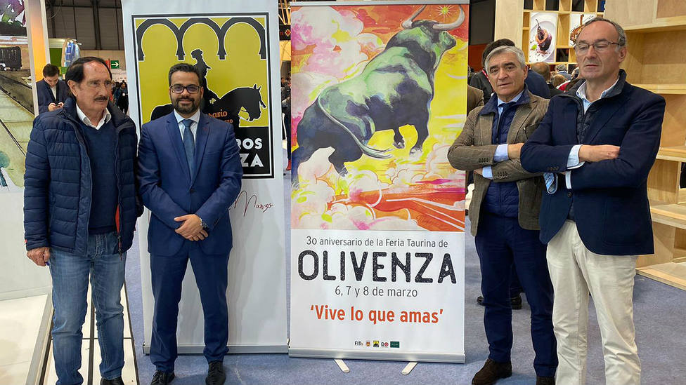 Presentación en FITIR del cartel anunciador de la Feria de Olivenza 2020
