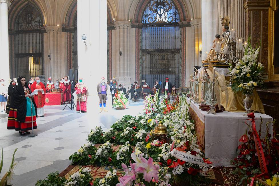 La Catedral de Burgos acoge un restringido acto de solemnidad de San Pedro y San Pablo por el COVID-19