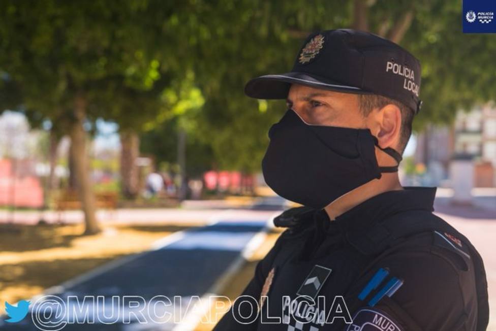 Las policias locales de Murcia y Cartagena multan a 527 personas por no llevar mascarilla