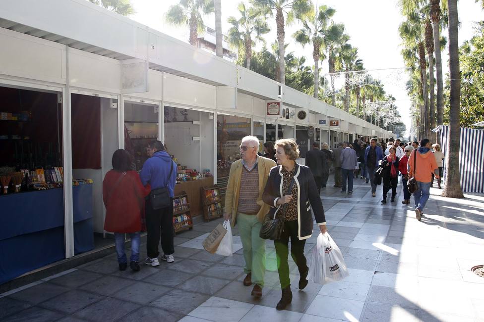 Sí habrá mercadillo navideño en Almería, pero en dos ubicaciones distintas