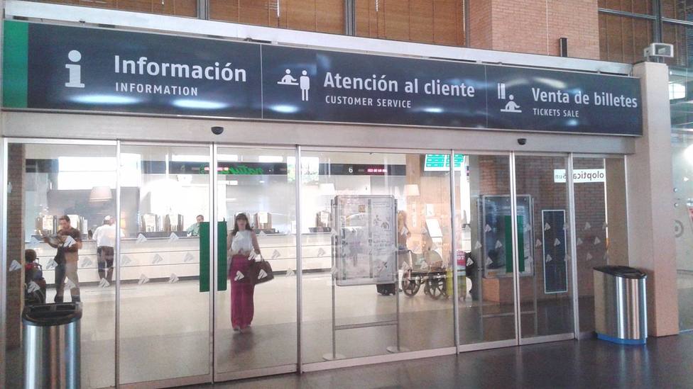 Adif remodela las taquillas de la estación de Córdoba para habilitar espacio para nuevos operadores