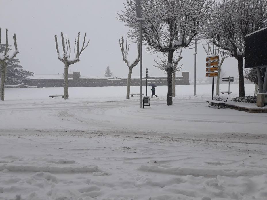 Imagen de la Ciudadela de Jaca nevada