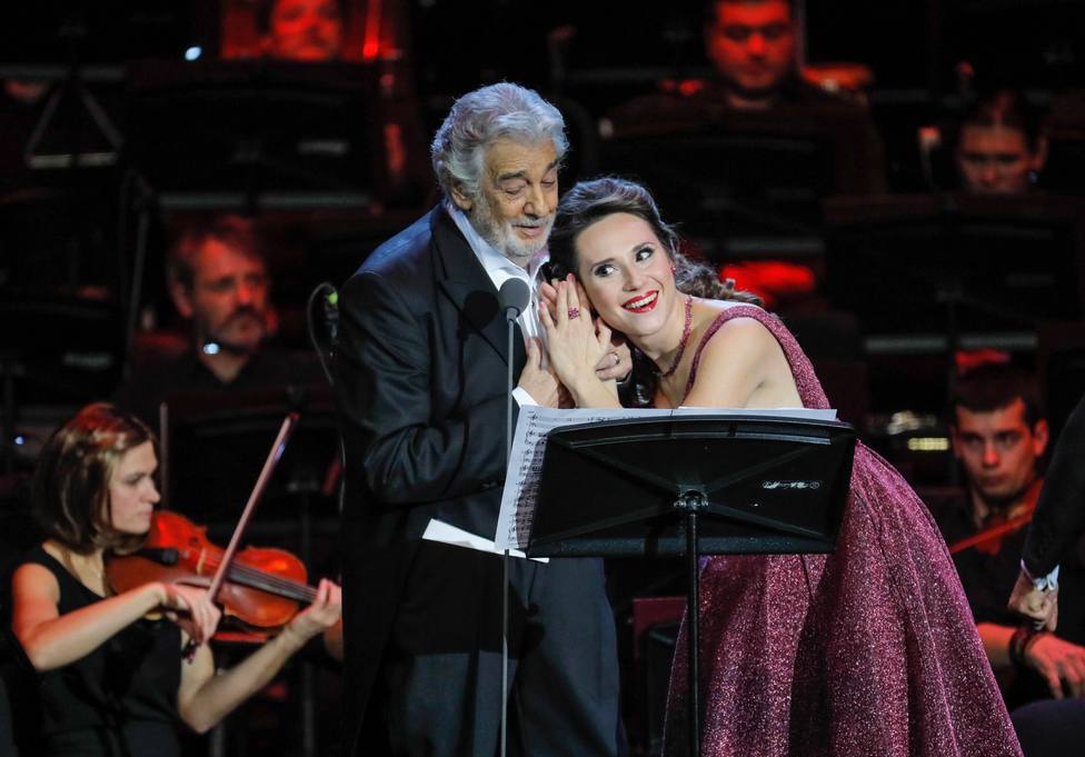 Plácido Domingo tuvo un comportamiento inapropiado, según el sindicato de ópera de EEUU