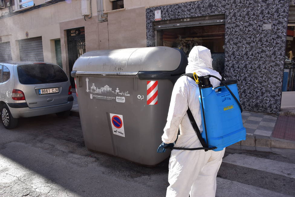 Labores de desinfección del Ayuntamiento de Albacete
