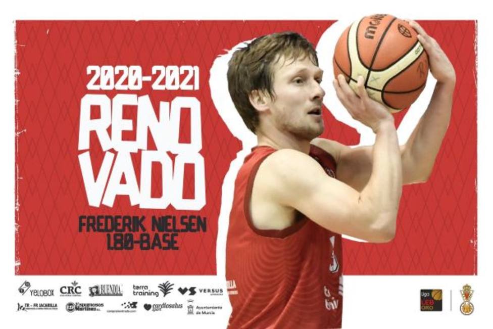 El base danés Frederik Nielsen seguirá dirigiendo la nave de Real Murcia baloncesto