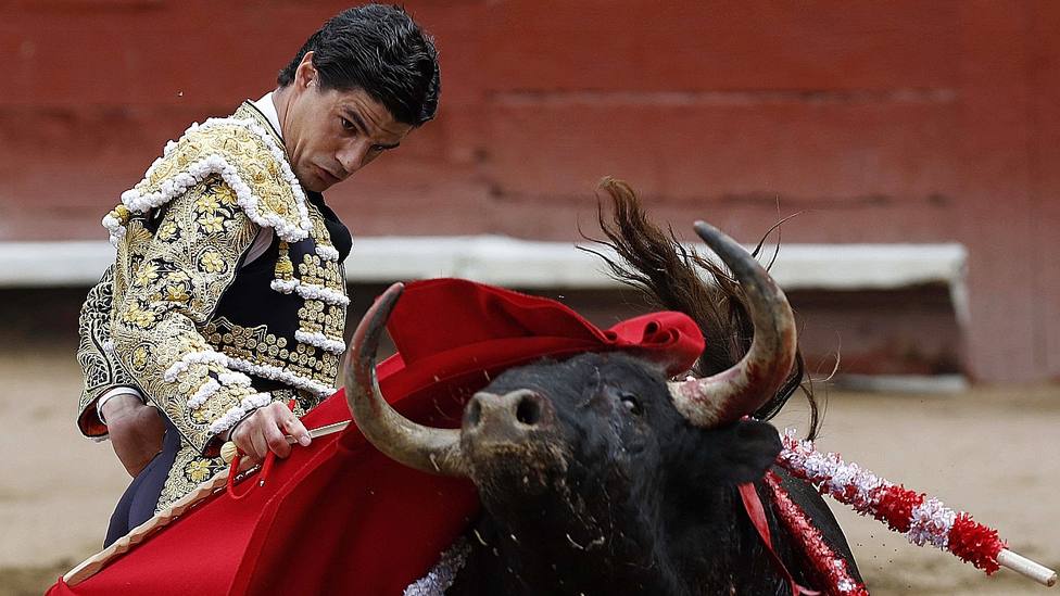 Pablo Aguado ha cortado dos orejas en el primer festejo del año en España celebrado en Ubrique