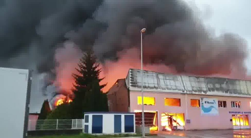 El Ayuntamiento defiende la eficacia del operativo de emergencia en el incendio de O Ceao