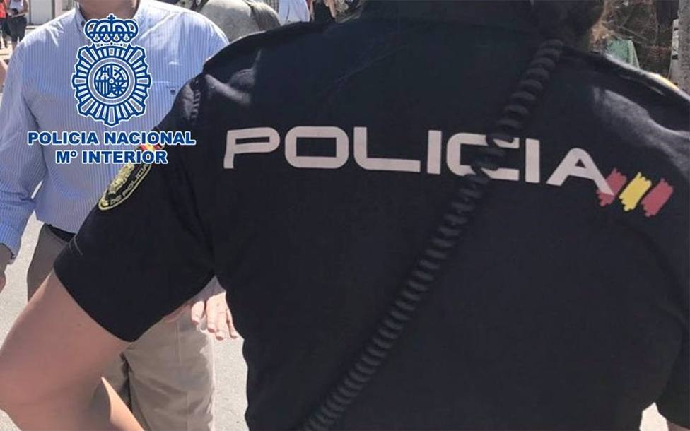 La Policía Nacional detiene en Córdoba a dos hombres tras cometer presuntamente un robo con violencia