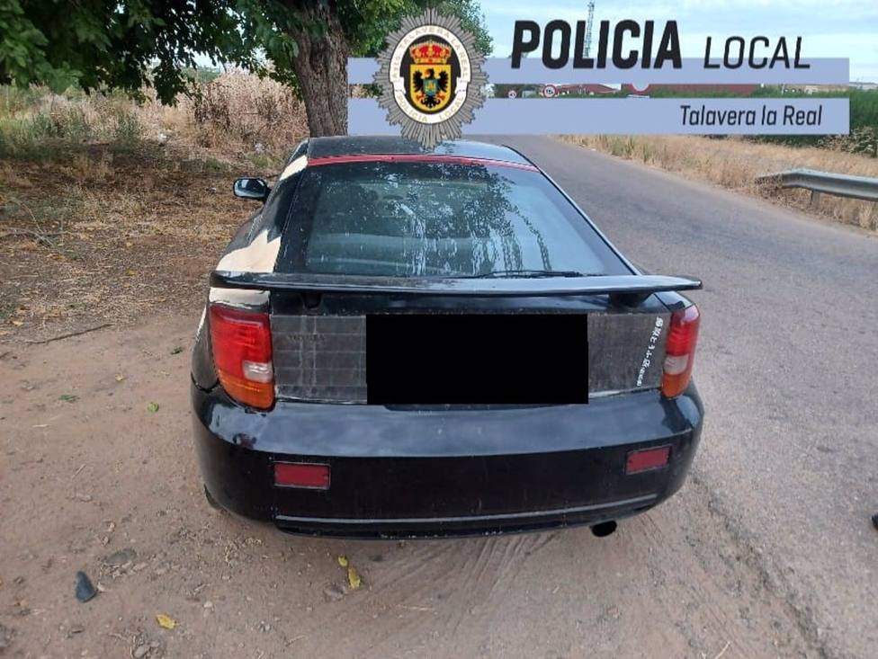 Sucesos.- Interceptado un conductor cuando circulaba por Talavera la Real sin puntos en el carnÃ© y tras condumir drogas