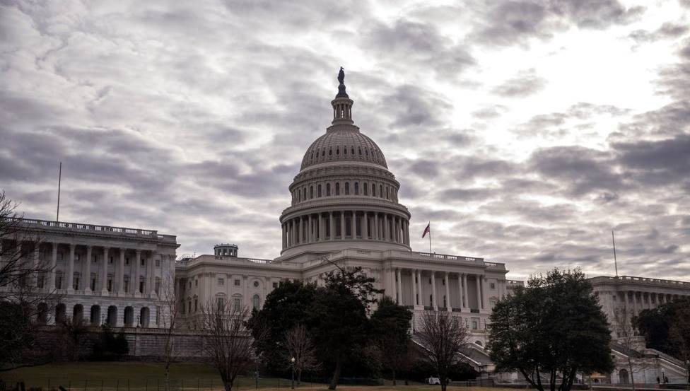 El Senado de Estados Unidos da luz verde a la ley demócrata sobre impuestos, clima y medicamentos