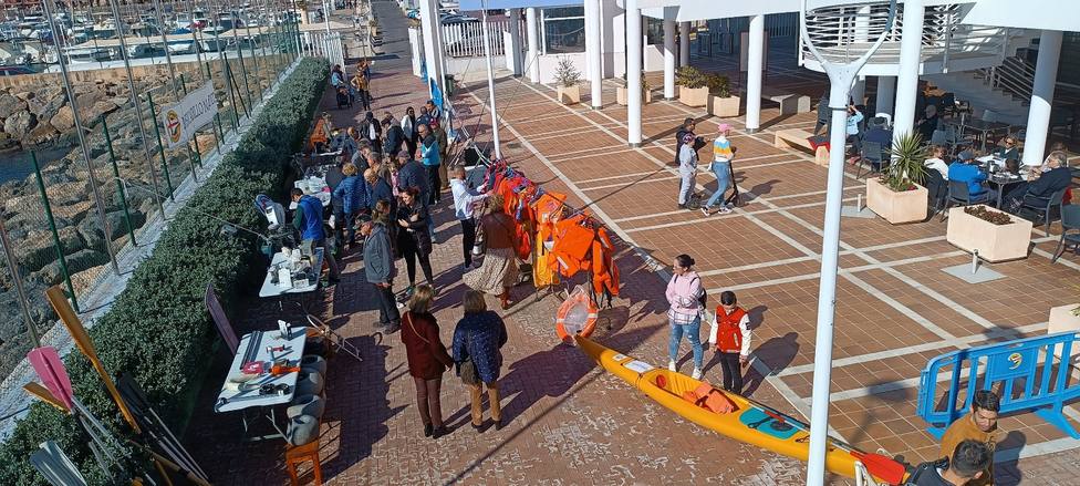 El Club de Mar de Almería celebra con éxito su primer Mercadillo Náutico