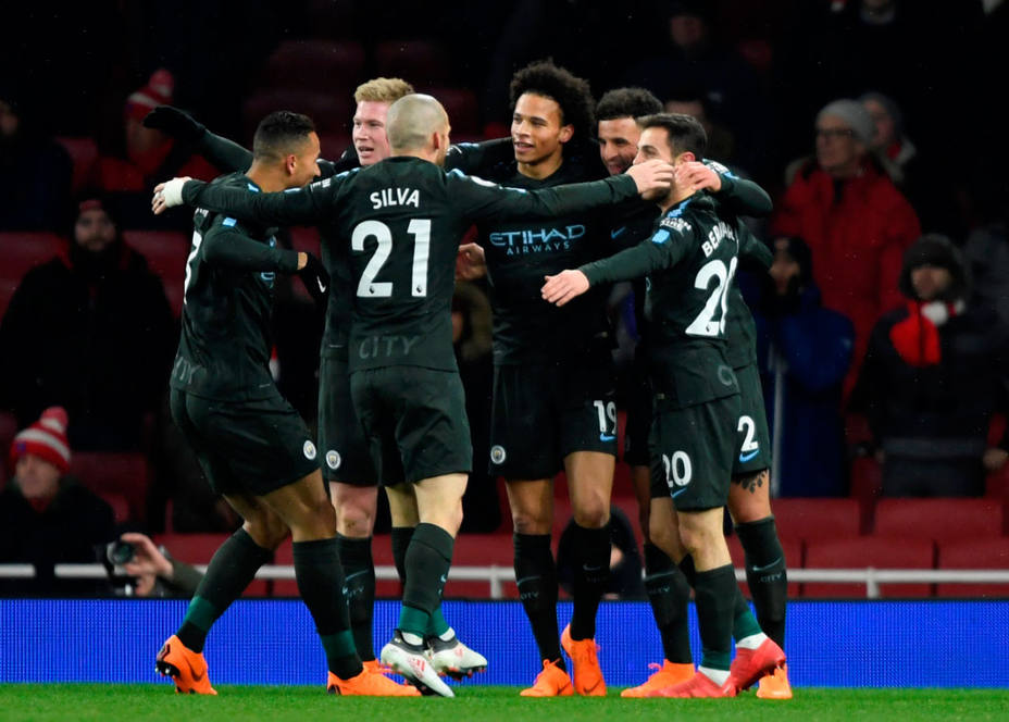 El Manchester City celebra la victoria por 0-3 ante el Arsenal. REUTERS