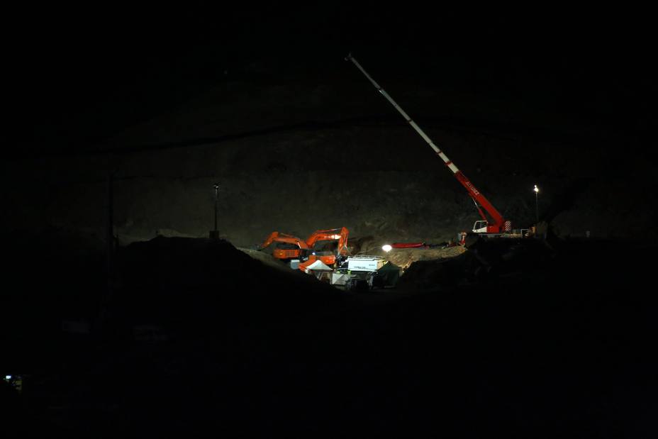 Los mineros han tenido que realizar cuatro microvoladuras precisas en el túnel que llegará hasta Julen