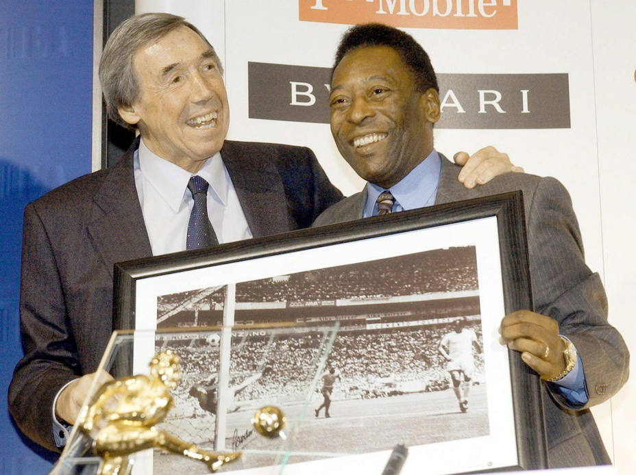 Gordon Banks junto a Pelé