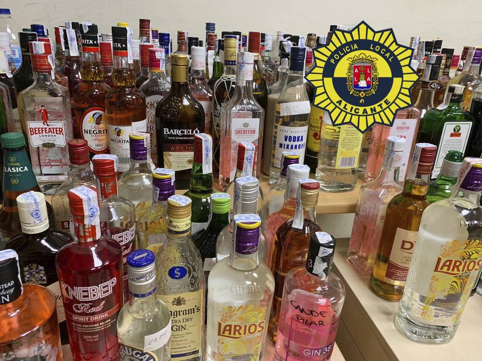 Bebidas alcohólicas decomisadas por la Policía Local durante el Sábado de Carnaval (Ayuntamiento)