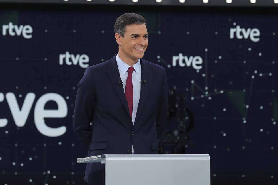 ¿Engañaron Casado y Sánchez con las cifras económicas en el debate?