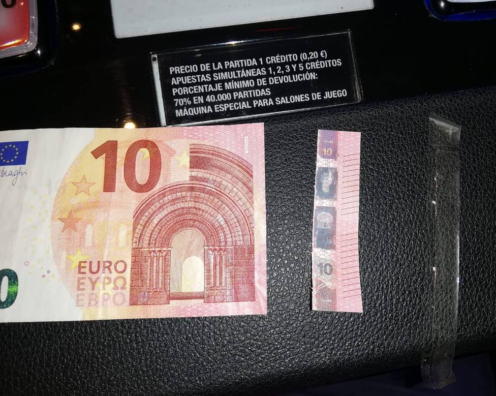 Localizan mas de 50 billetes de 10€ falsos tan bien hechos que ni las maquinas detectaron