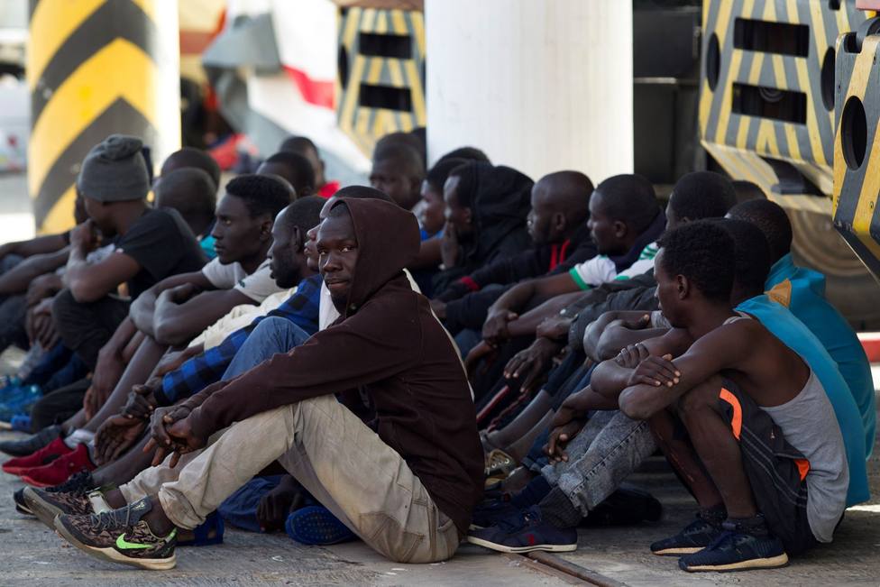 La Marina Real marroquí rescata a 63 migrantes en aguas del mar de Alborán